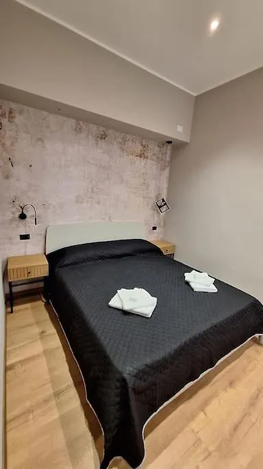 טראפאני Suite Room Funai Gold 0*,  איטליה